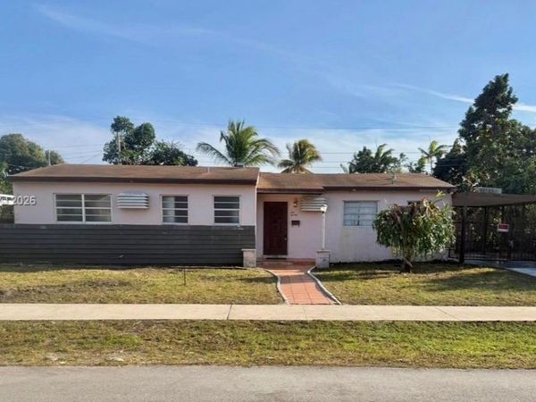 1020 NW 197th Ter, Miami Gardens, FL 33169