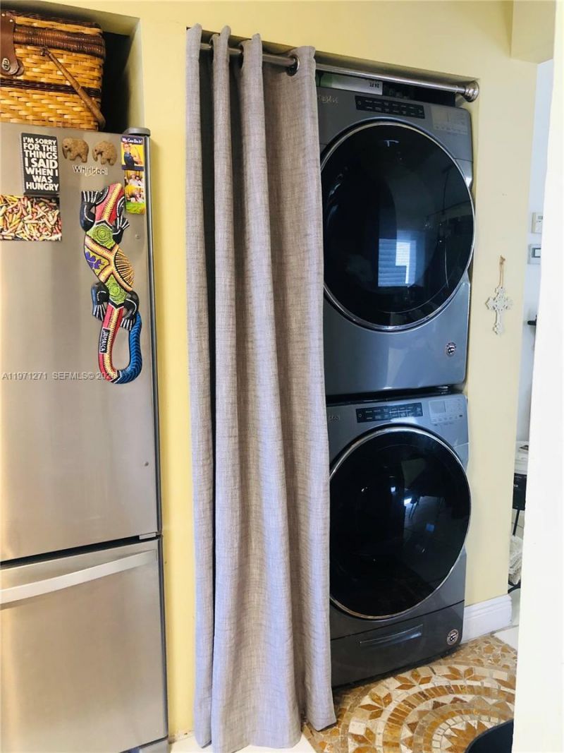 9917 SW 221st Ter , Cutler Bay, FL 33190 Photo