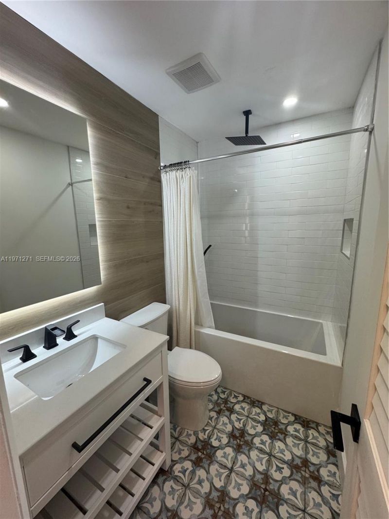 9917 SW 221st Ter , Cutler Bay, FL 33190 Photo