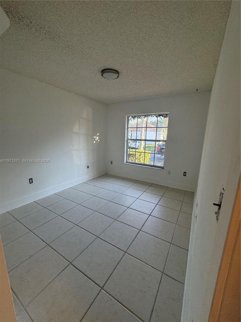 9917 SW 221st Ter , Cutler Bay, FL 33190 Photo