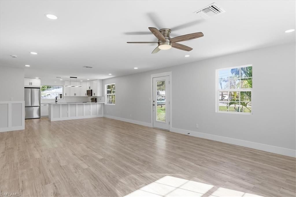 137 Dow Ln, North Fort Myers, FL 33917 Photo