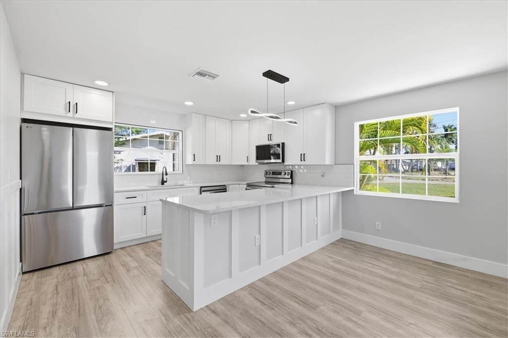 137 Dow Ln, North Fort Myers, FL 33917 Photo