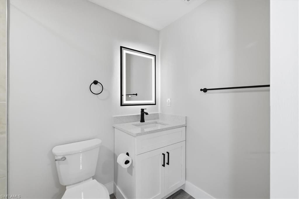 137 Dow Ln, North Fort Myers, FL 33917 Photo