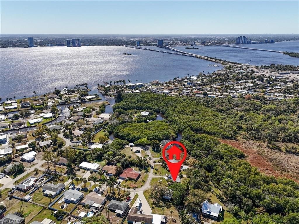 137 Dow Ln, North Fort Myers, FL 33917 Photo