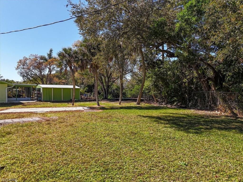 137 Dow Ln, North Fort Myers, FL 33917 Photo