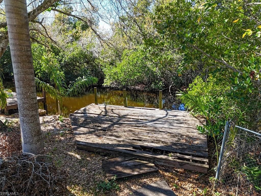 137 Dow Ln, North Fort Myers, FL 33917 Photo