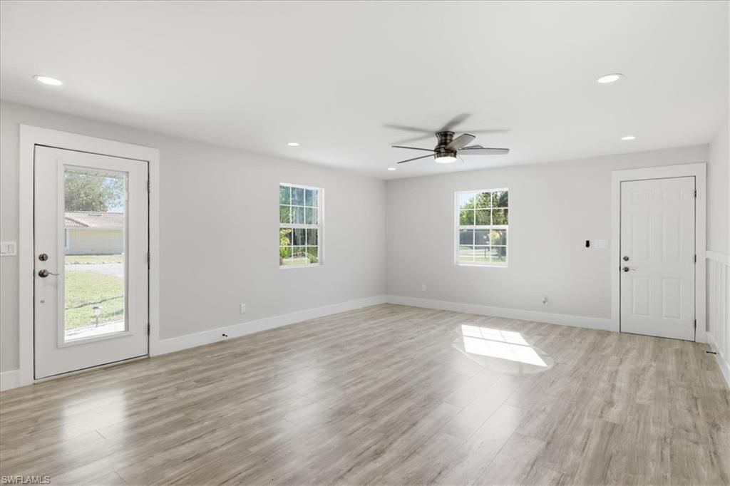 137 Dow Ln, North Fort Myers, FL 33917 Photo