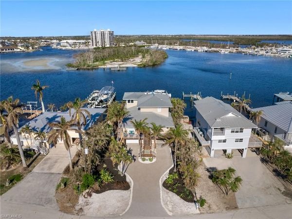 921 Prescott ST, FORT MYERS BEACH, FL 33931