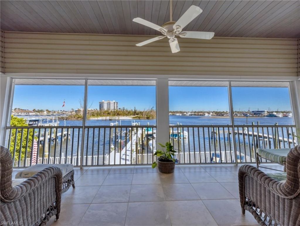 921 Prescott St, Fort Myers Beach, FL 33931 Photo