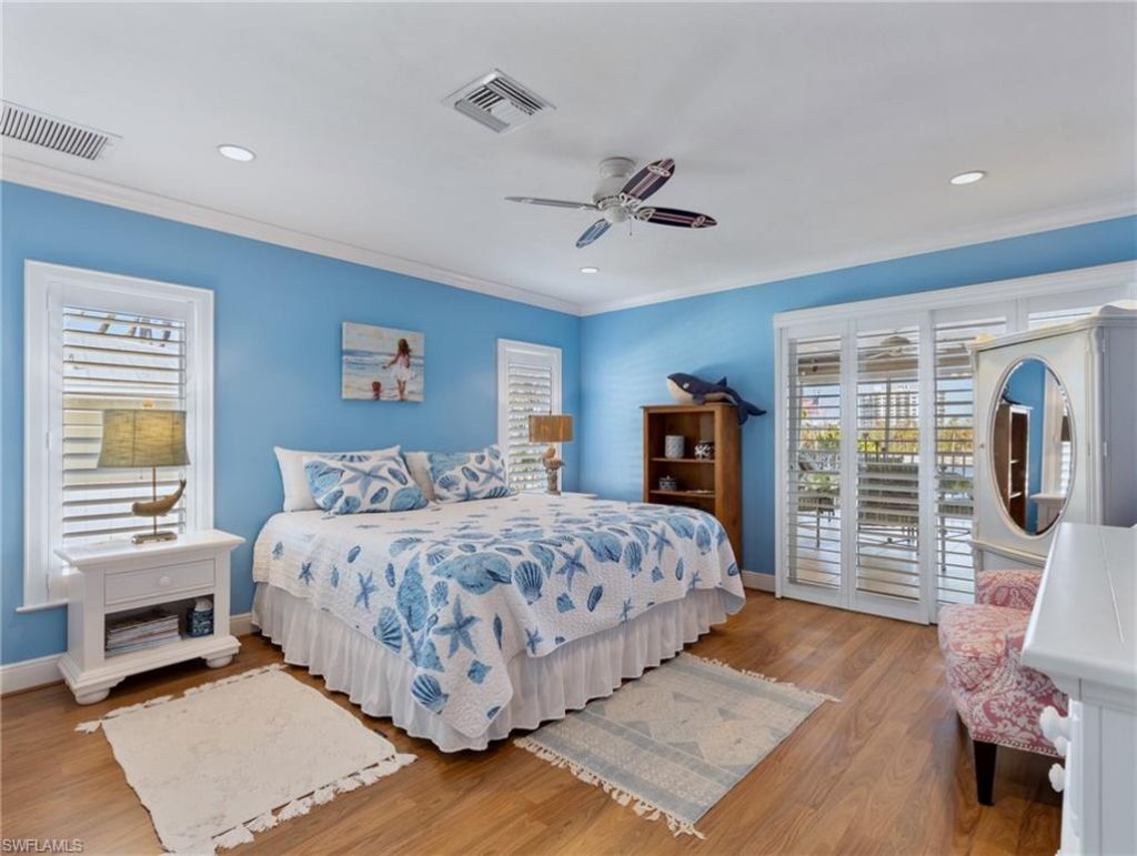 921 Prescott St, Fort Myers Beach, FL 33931 Photo