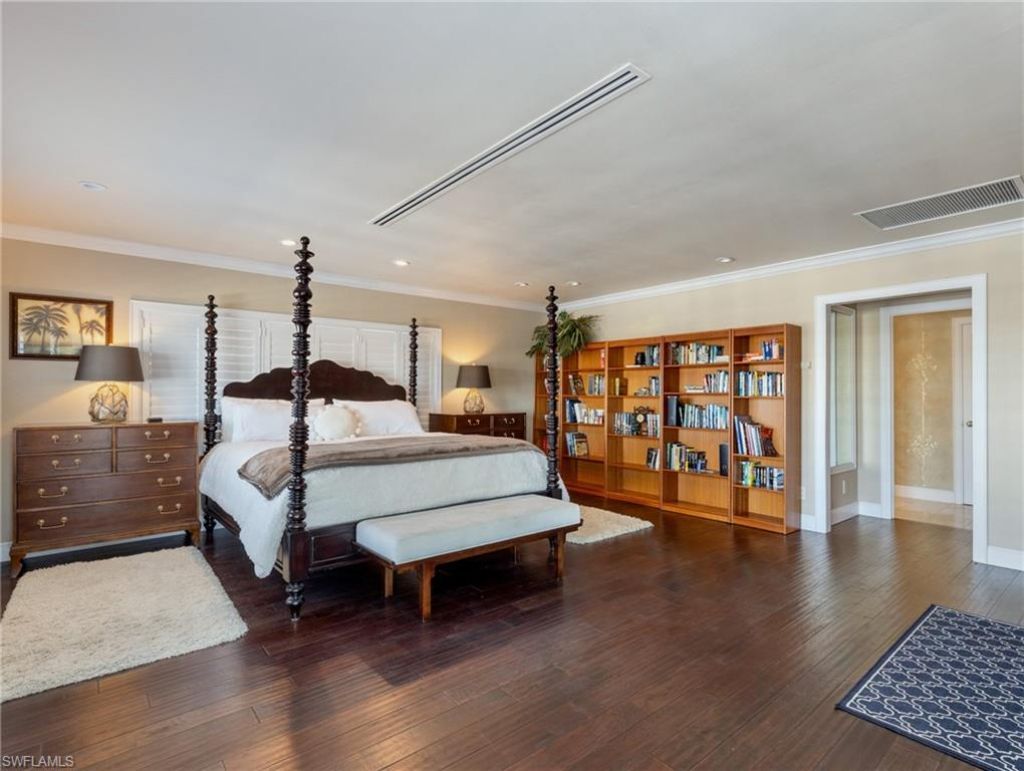 921 Prescott St, Fort Myers Beach, FL 33931 Photo