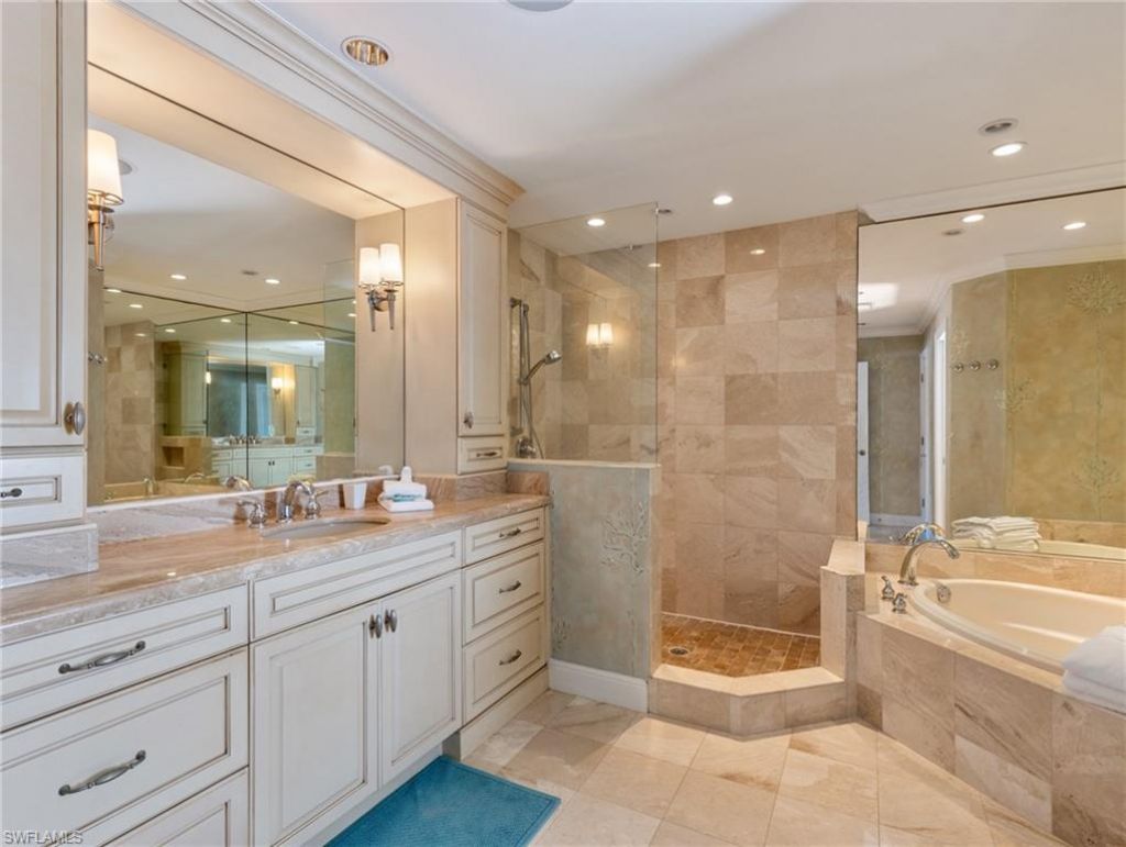 921 Prescott St, Fort Myers Beach, FL 33931 Photo