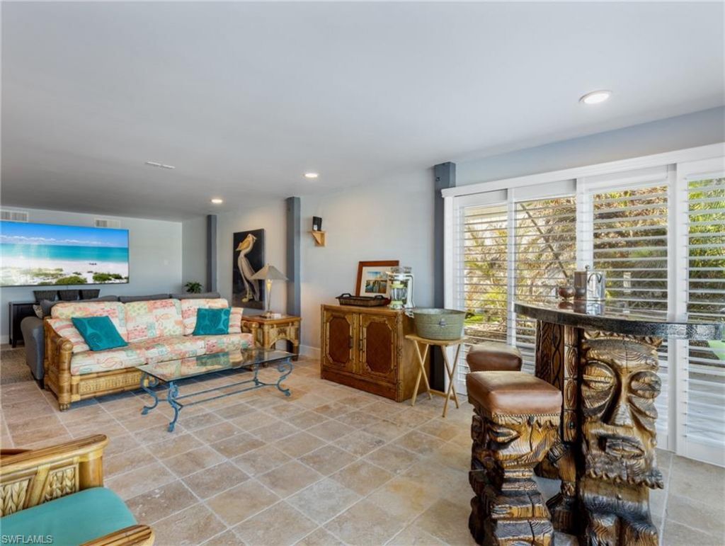 921 Prescott St, Fort Myers Beach, FL 33931 Photo