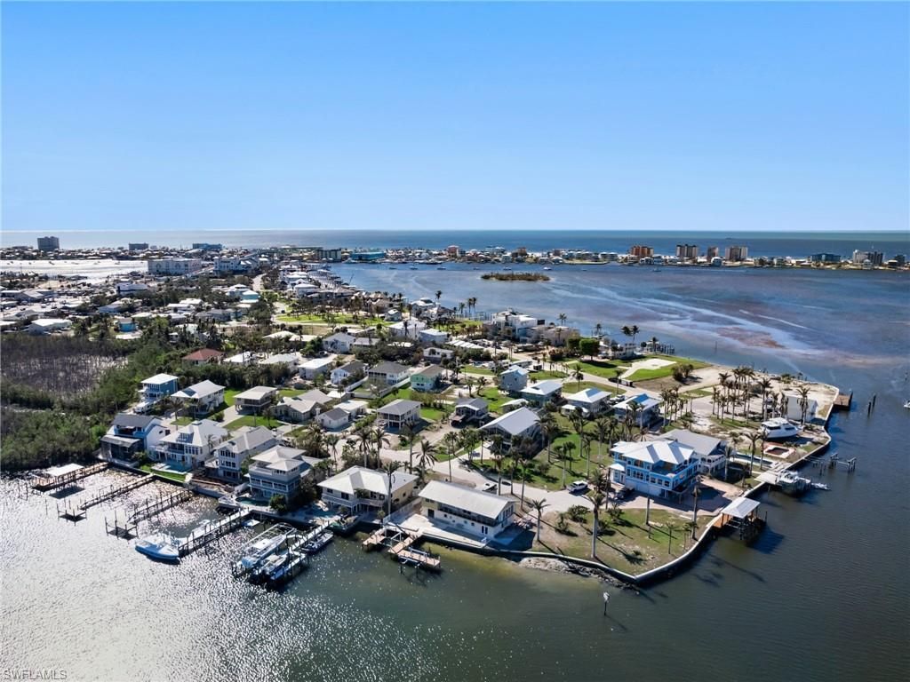 921 Prescott St, Fort Myers Beach, FL 33931 Photo