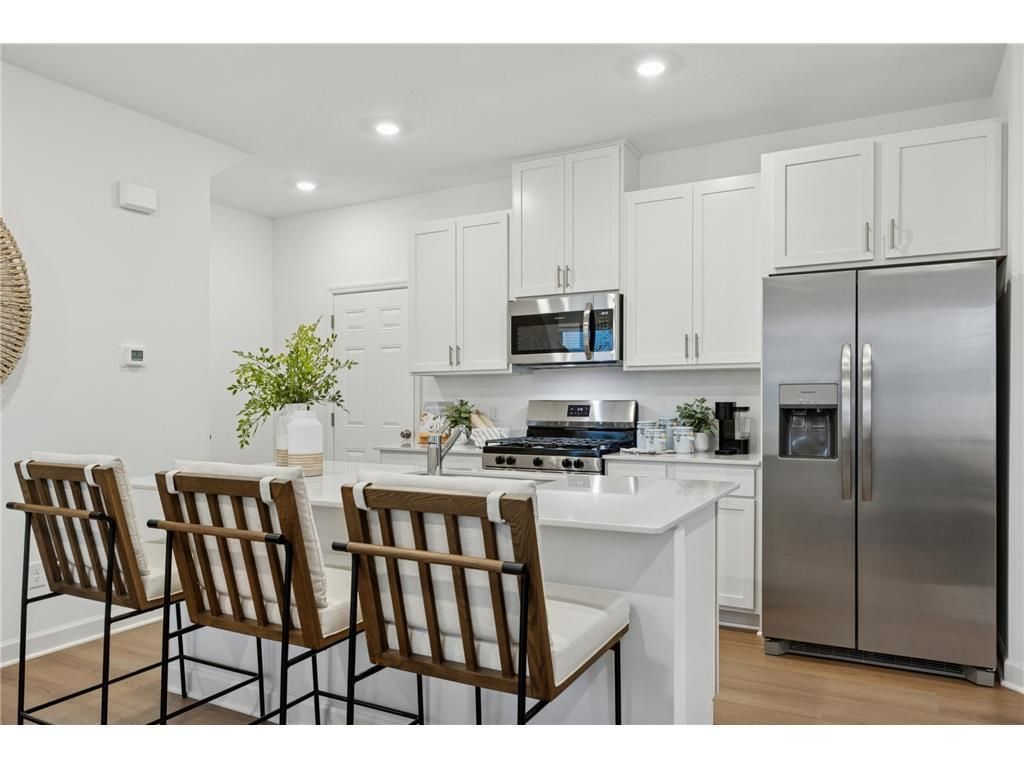 11029 203rd Street W, Lakeville, MN 55044 Main Photo