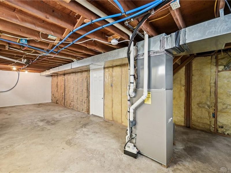 581 Washington Avenue, Urbana, OH 43078 Photo 32