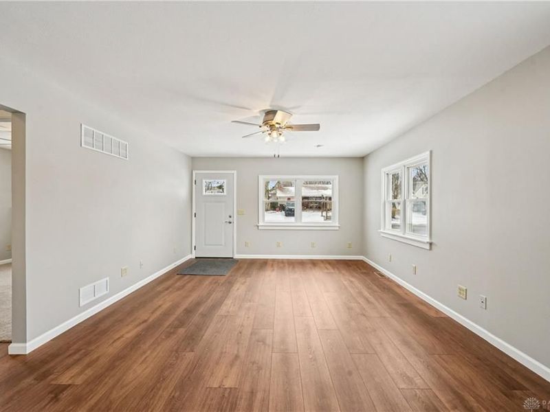 581 Washington Avenue, Urbana, OH 43078 Photo 9