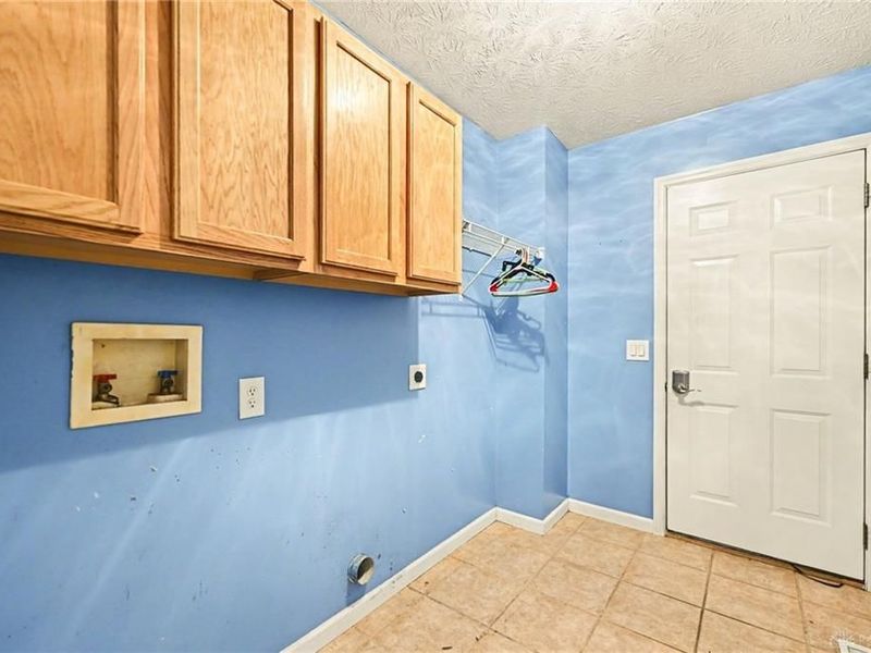 220 Auburn Meadows Court, Carlisle, OH 45005 Photo 13