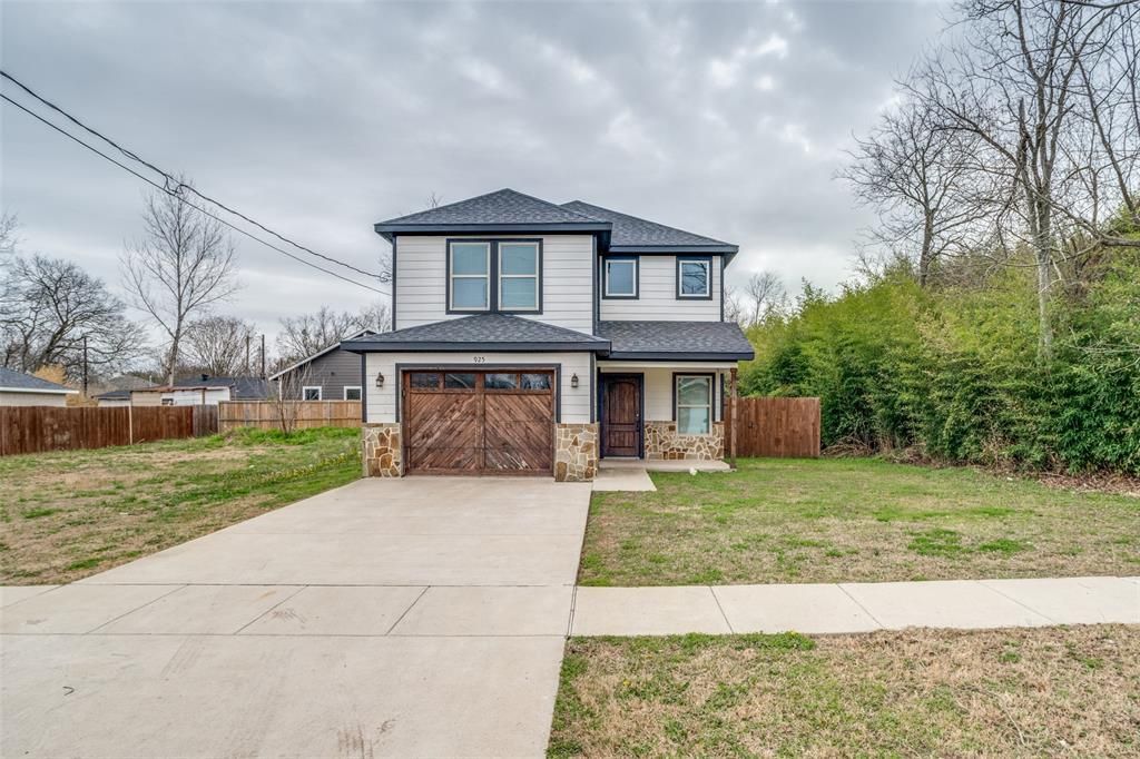 925 Jones Street, Greenville, TX 75401 Main Photo