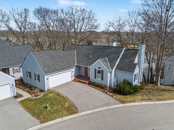 542 Heritage Drive, Ann Arbor, MI 48105