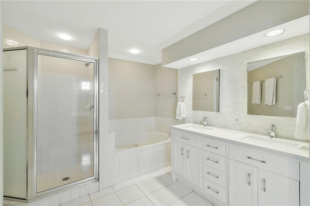 25010 Cypress Hollow Ct, Unit 204, Bonita Springs, FL 34134 Photo