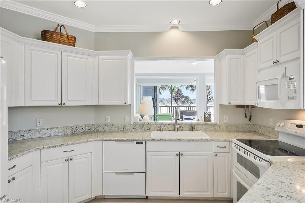 25010 Cypress Hollow Ct, Unit 204, Bonita Springs, FL 34134 Photo