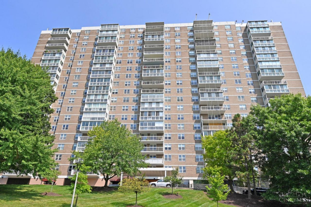 2444 Madison Road, Unit 1106, Cincinnati, OH 45208 Main Photo