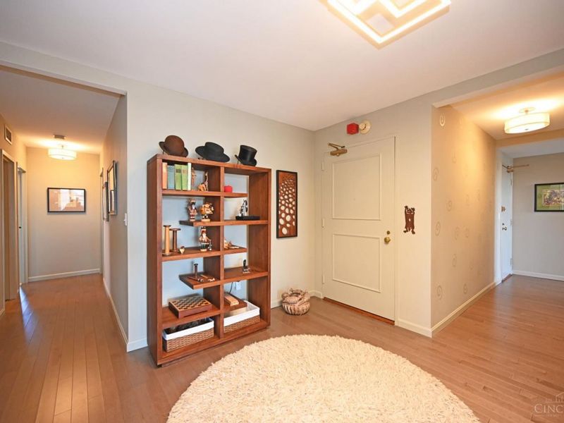 2444 Madison Road, Unit 1106, Cincinnati, OH 45208 Photo 10