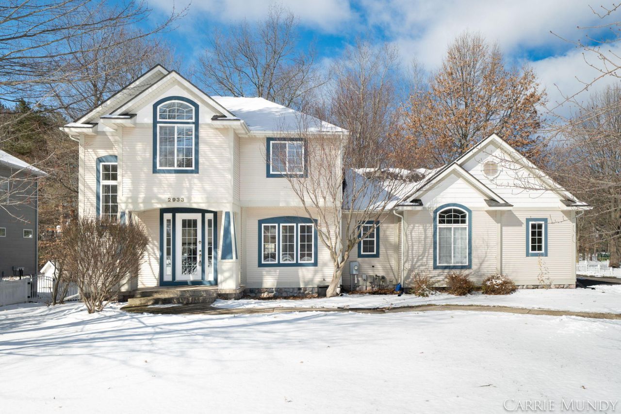 2933 Pine Edge Court, Holland, MI 49424 Main Photo
