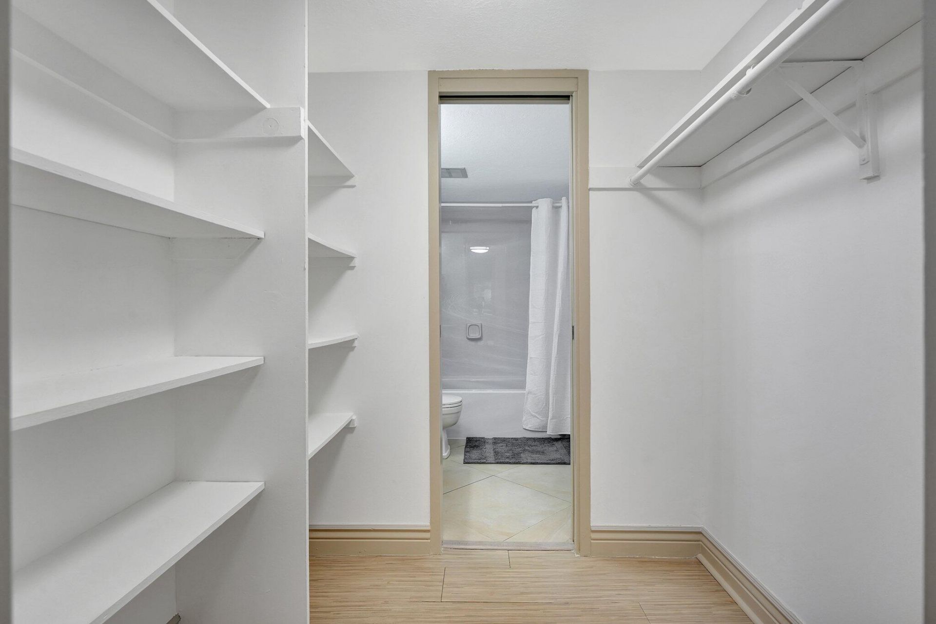 3212 NE 12th Street, Unit 201, Pompano Beach, FL 33062 Photo