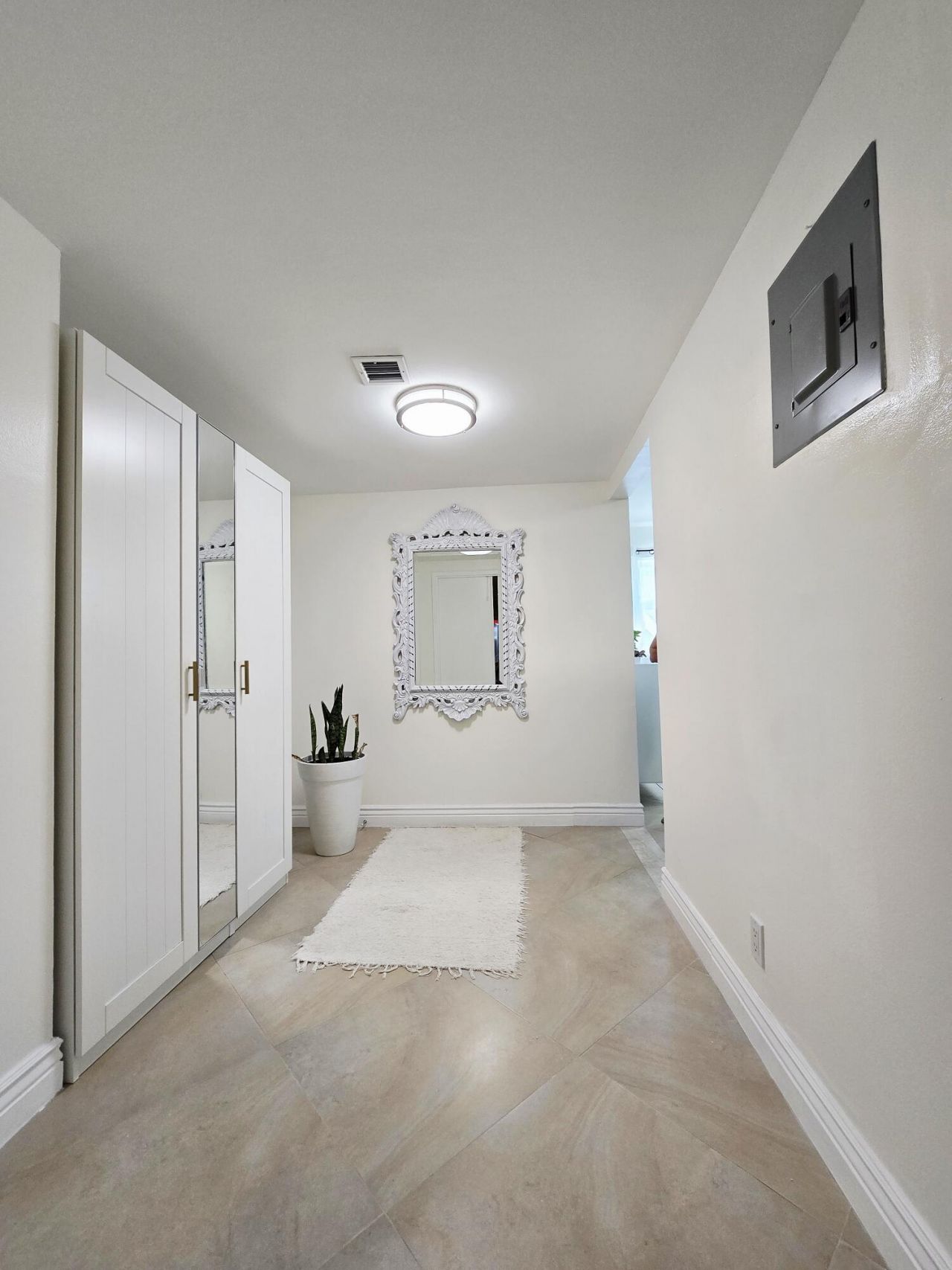 3212 NE 12th Street, Unit 201, Pompano Beach, FL 33062 Photo