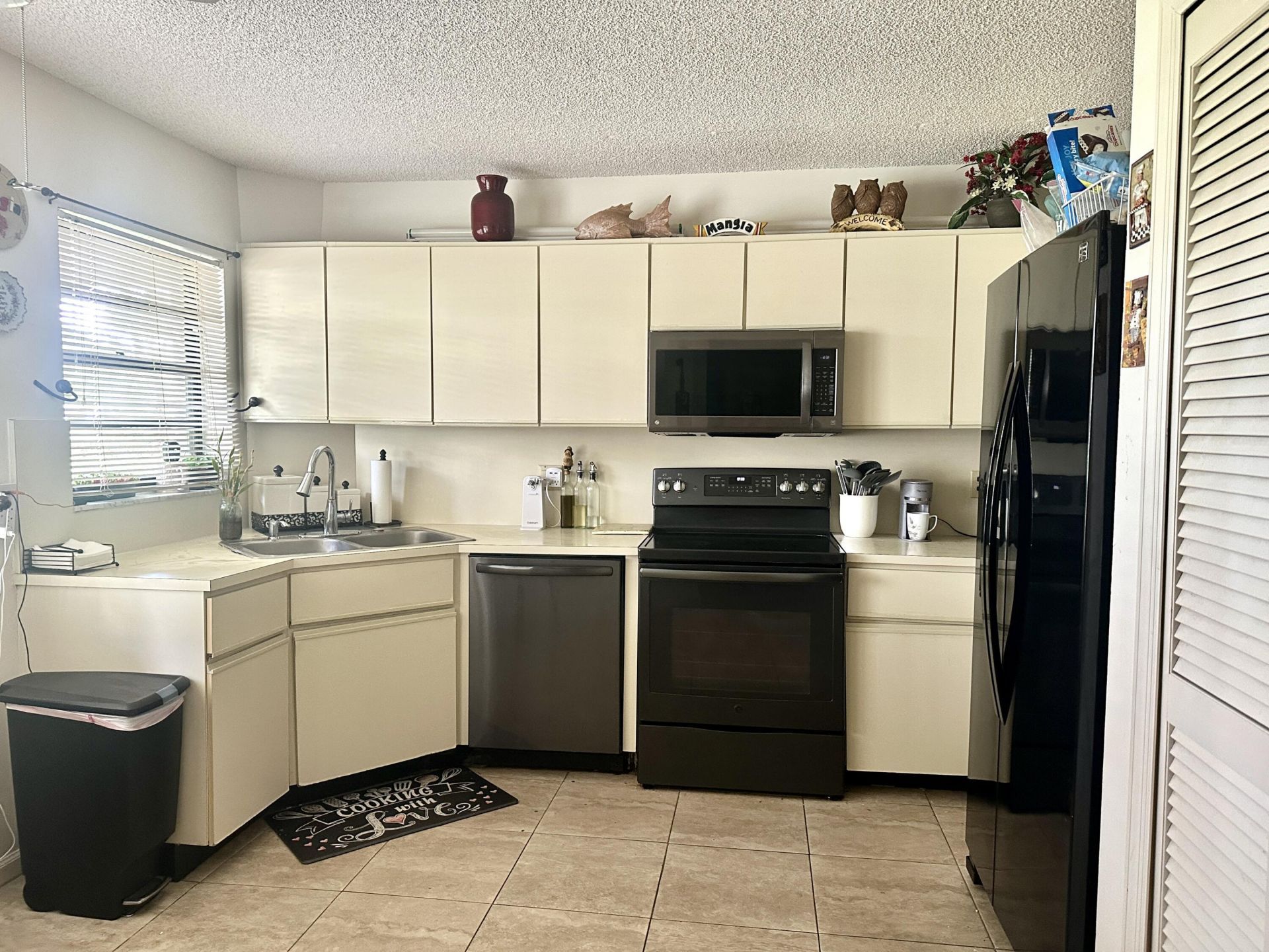 5807 Parkwalk Drive, Boynton Beach, FL 33472 Photo