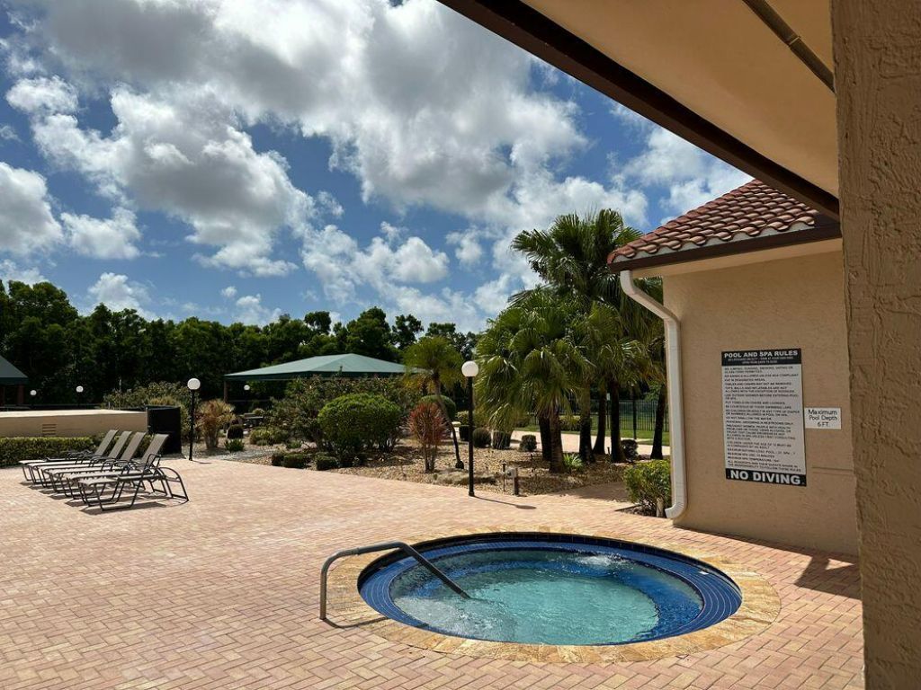 5807 Parkwalk Drive, Unit 1124, Boynton Beach, FL 33472 Photo