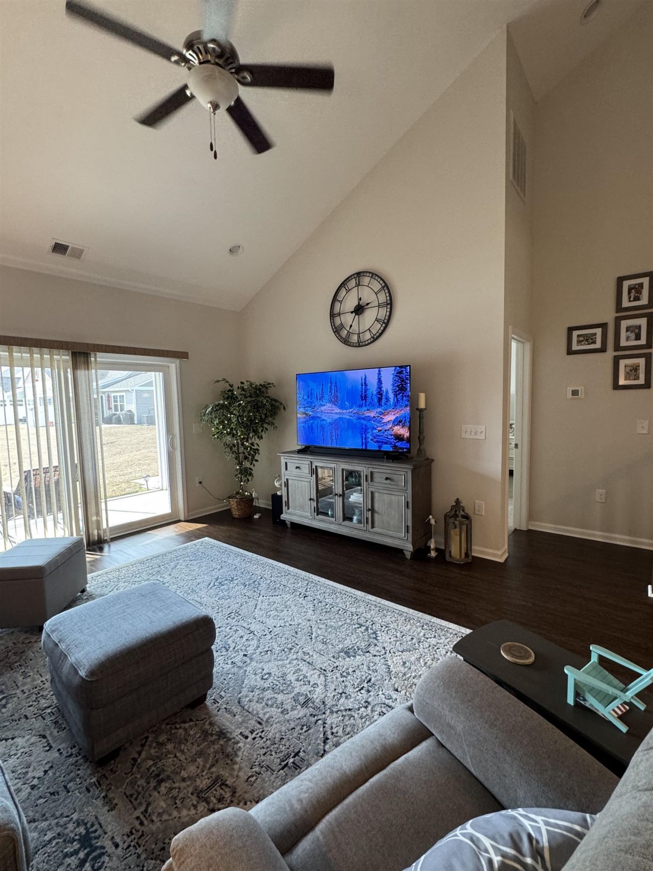 131 Machrie Loop  Photo 16