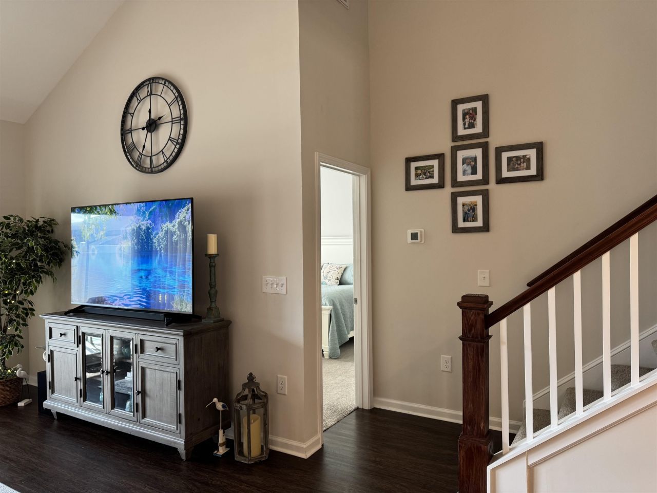 131 Machrie Loop  Photo 17