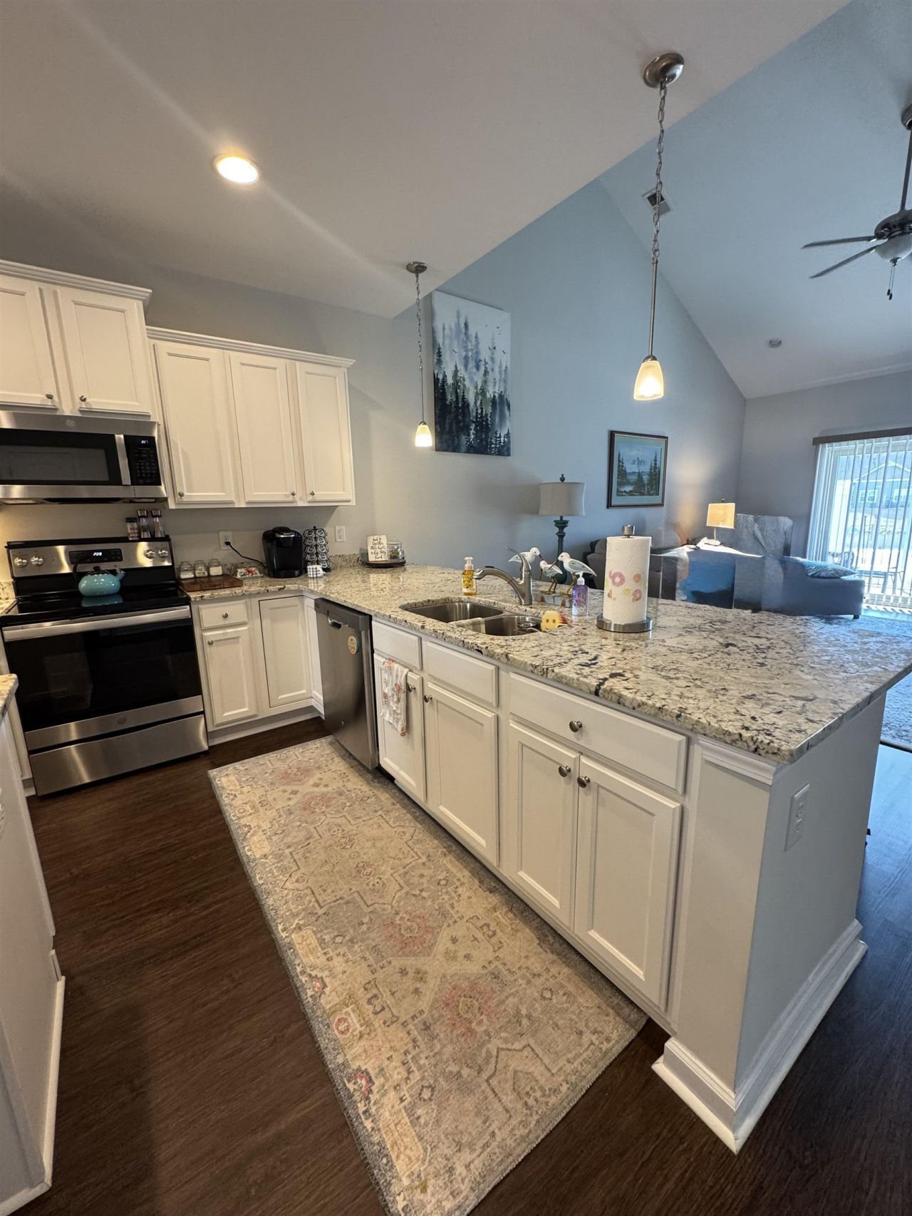 131 Machrie Loop  Photo 4