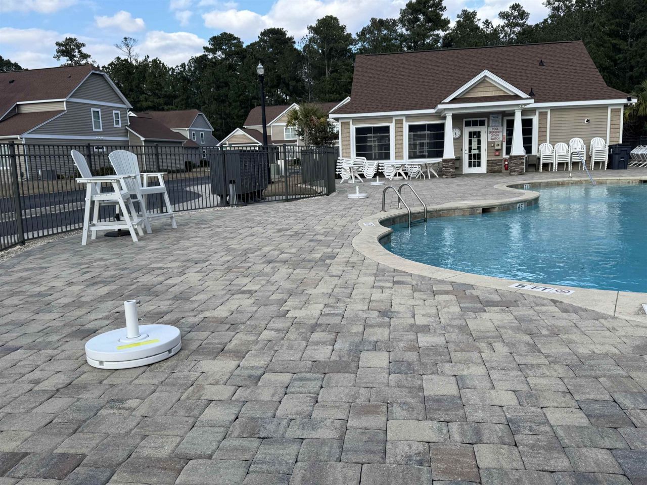 131 Machrie Loop  Photo 51