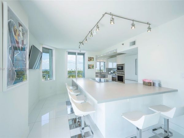 5900 Collins Ave , Unit 1401, Miami Beach, FL 33140