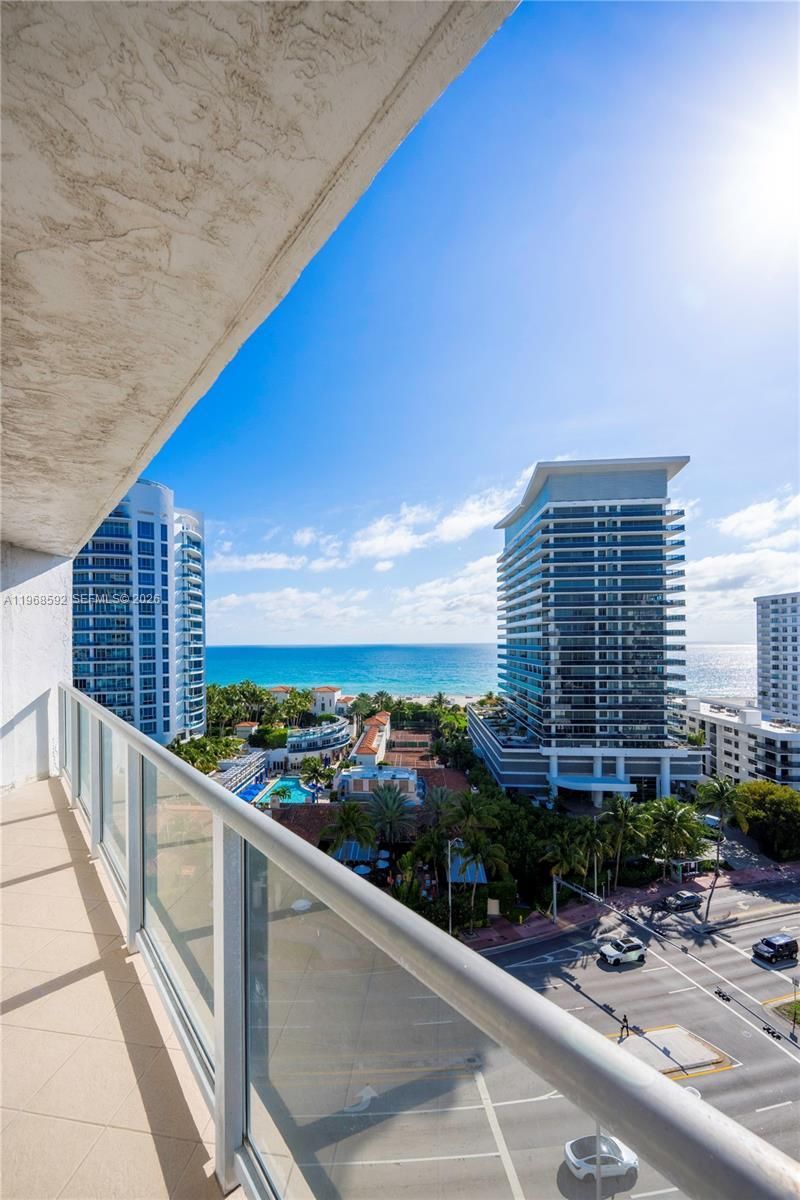 5900 Collins Ave , Unit 1401, Miami Beach, FL 33140 Photo