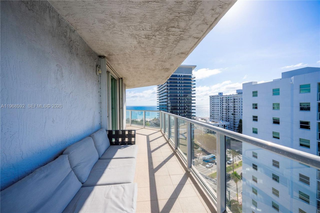 5900 Collins Ave , Unit 1401, Miami Beach, FL 33140 Photo