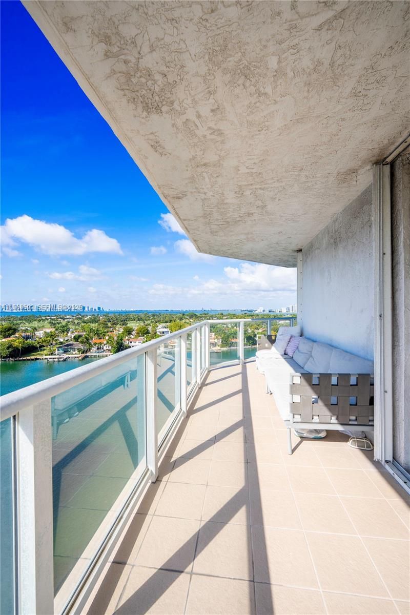 5900 Collins Ave , Unit 1401, Miami Beach, FL 33140 Photo