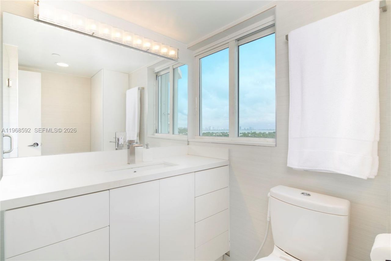 5900 Collins Ave , Unit 1401, Miami Beach, FL 33140 Photo