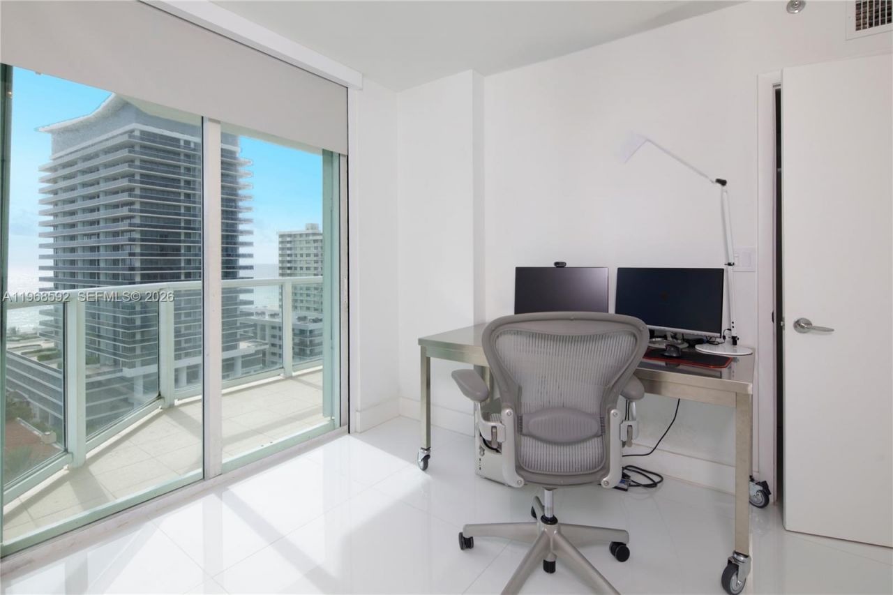 5900 Collins Ave , Unit 1401, Miami Beach, FL 33140 Photo