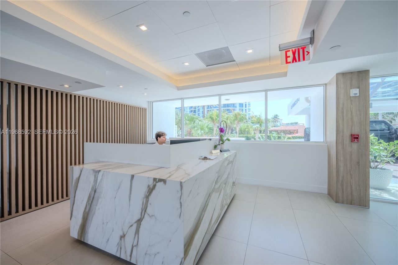 5900 Collins Ave , Unit 1401, Miami Beach, FL 33140 Photo