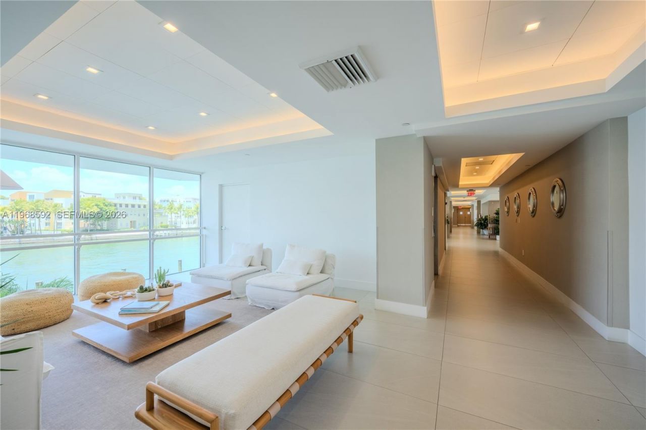 5900 Collins Ave , Unit 1401, Miami Beach, FL 33140 Photo