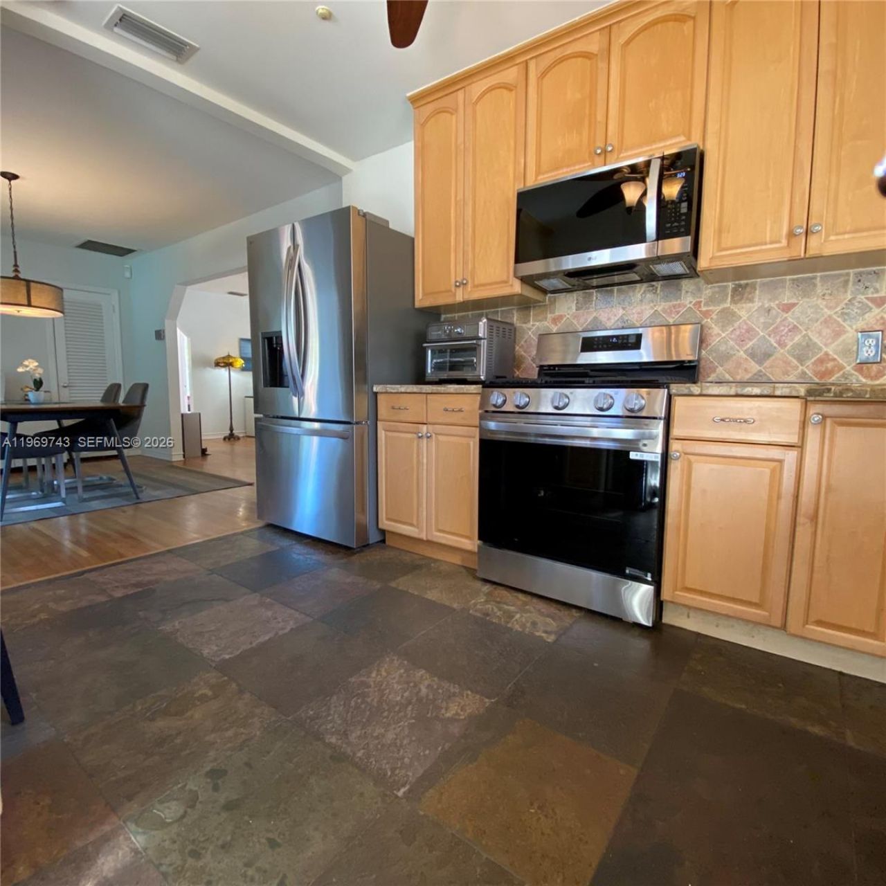 951 NE 116th St, Biscayne Park, FL 33161 Photo