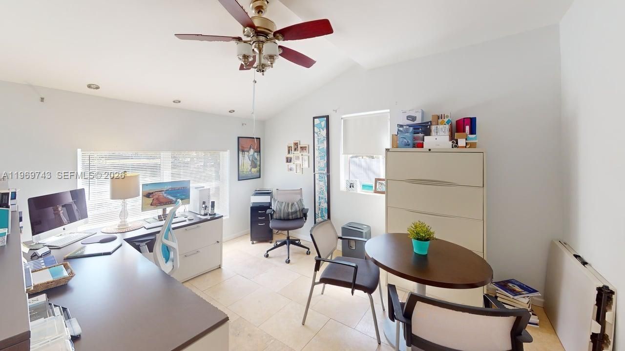 951 NE 116th St, Biscayne Park, FL 33161 Photo