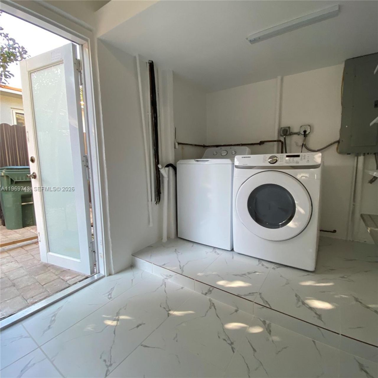 951 NE 116th St, Biscayne Park, FL 33161 Photo