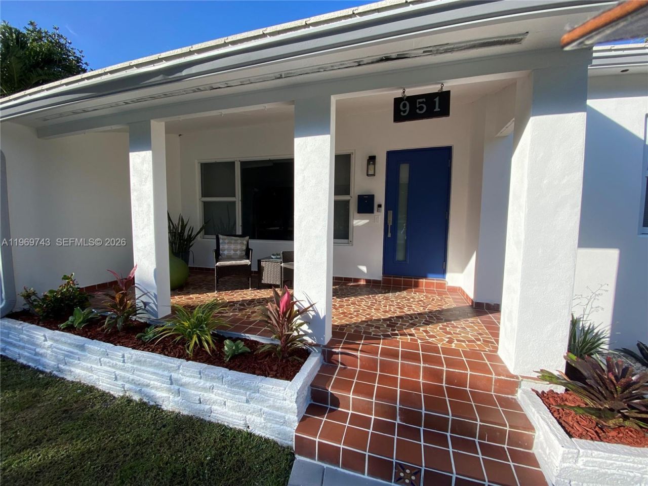 951 NE 116th St, Biscayne Park, FL 33161 Photo