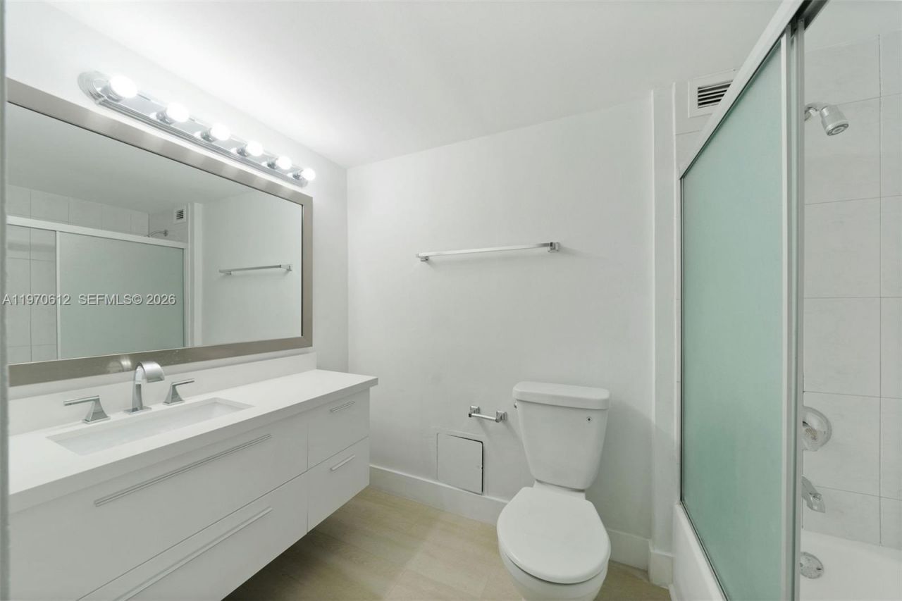 2301 Collins Ave, Unit 338, Miami Beach, FL 33139 Photo